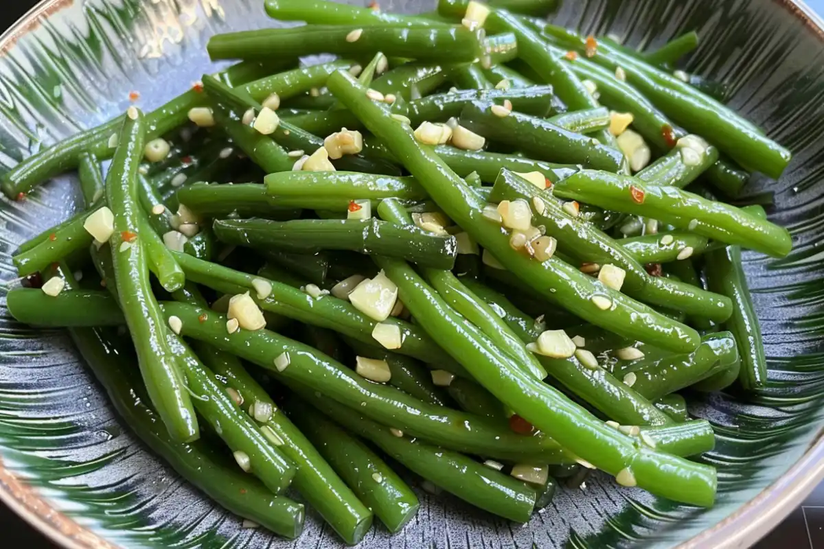 Fresh green beans stir-fried with garlic.