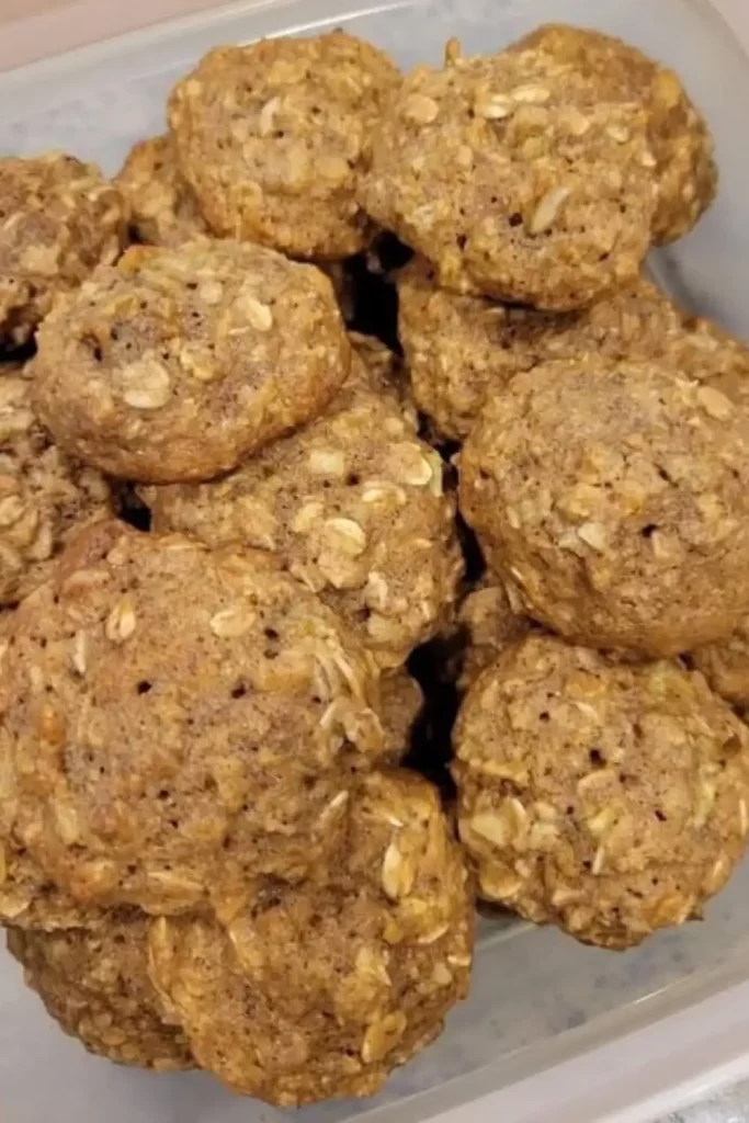 Apple Cinnamon Oatmeal Cookies